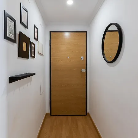 Moderno Hogar Con Terraza Y Garaje Cerca Del Mar Apartment